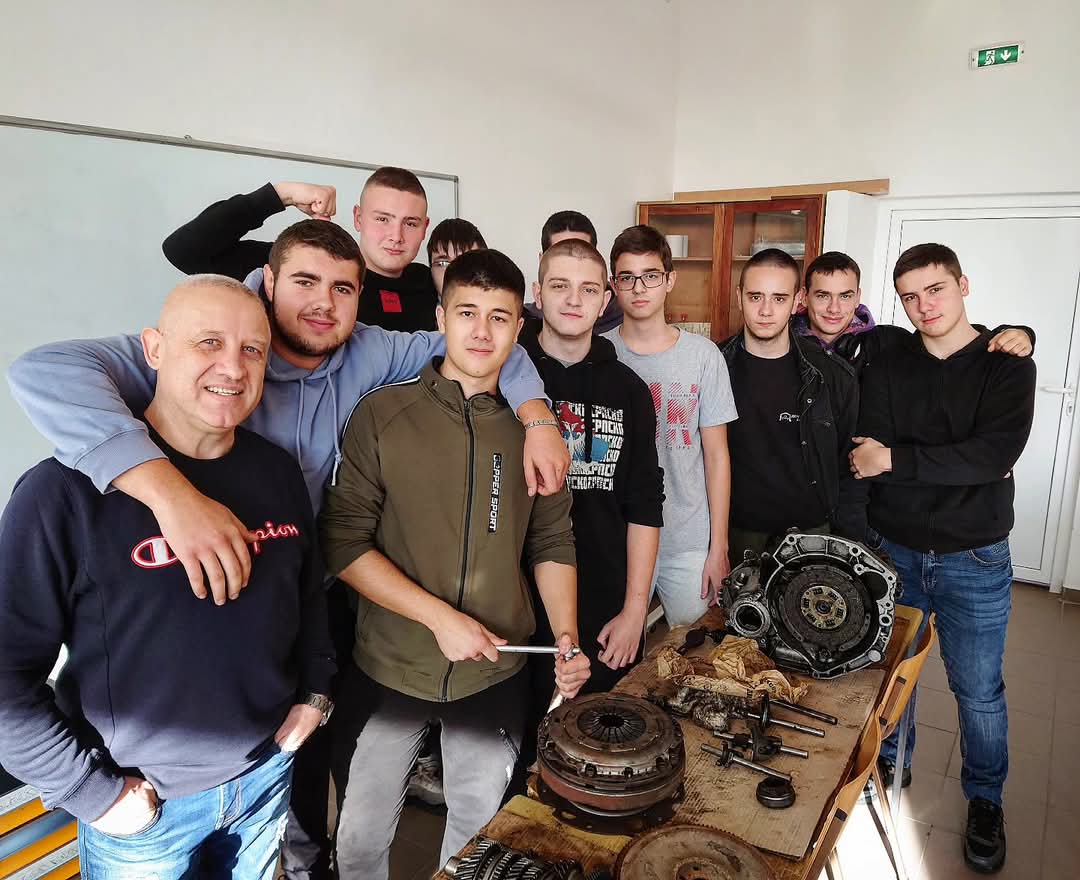 Практична настава 4